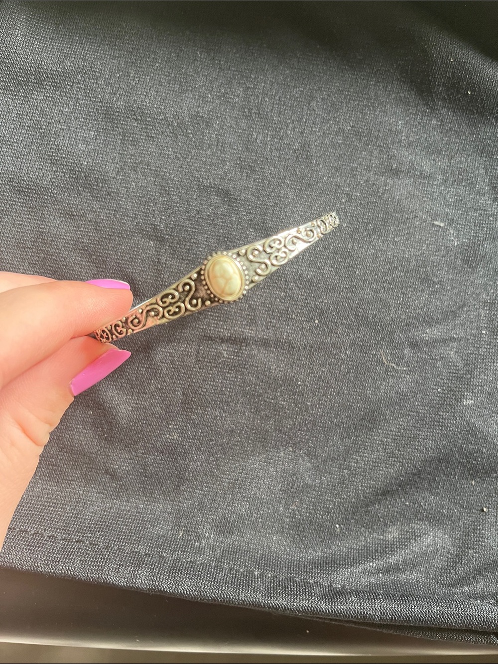 paparazzi Silver-Tone Filigree Bracelet with Cream Cabochon